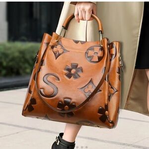 Brown Tote Bag with Floral Pattern and Structured Shape